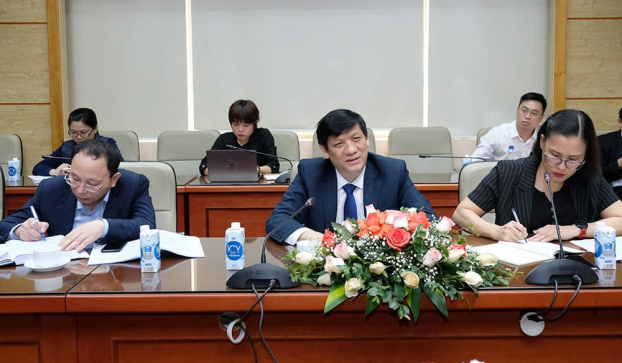   Bộ trưởng Bộ Y tế làm việc với các đại sứ Trung Quốc, Ấn Độ, Tham tán công sứ Nga về hợp tác chống dịch COVID-19.  