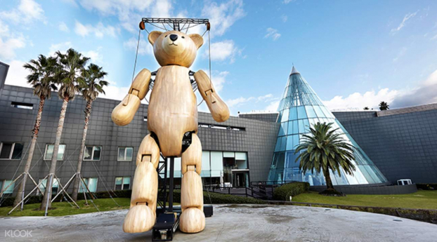'Xuyên không' về tuổi thơ với các Teddy Bear Museum 'đốn tim' nhất thế giới 0