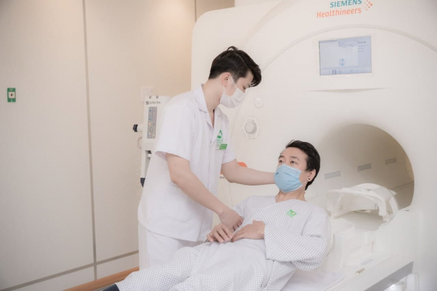   Tại các cơ sở của hệ thống Y tế Thu Cúc đều trang bị máy chụp cộng hưởng từ (MRI) thế hệ mới phục vụ cho công tác thăm khám và chuẩn đoán bệnh của bác sĩ được nhanh chóng và chính xác hơn  