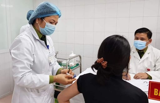   Hơn 8.400 người ở Hà Nội được tiêm vắc-xin phòng COVID-19. Ảnh minh họa  