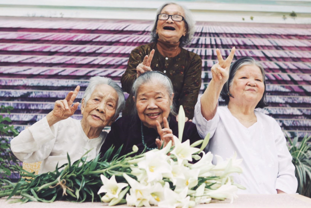   Những người cao tuổi có sở thích gặp gỡ, giao lưu với những người bạn già cũng nên chủ động chọn viện dưỡng lão làm điểm dừng chân những năm tháng cuối đời  