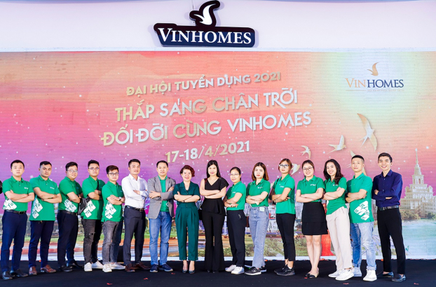   Hàng nghìn bạn trẻ đã tìm thấy cơ hội đồng hành cùng chủ đầu tư BĐS lớn nhất Việt Nam từ gần 120 đại lý phân phối chính thức của Vinhomes.  