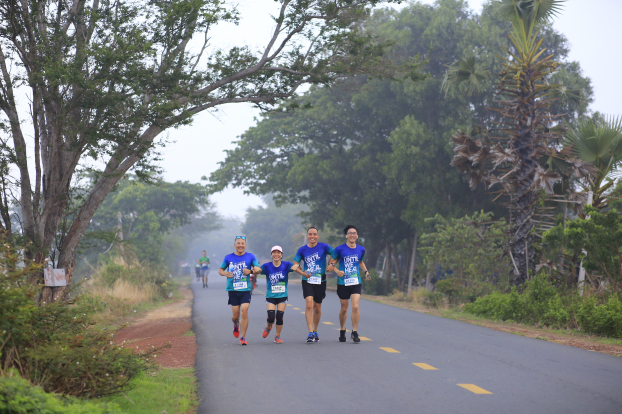 Cận cảnh đường chạy cực chất của giải chạy BaDen Mountain Marathon 2021 2