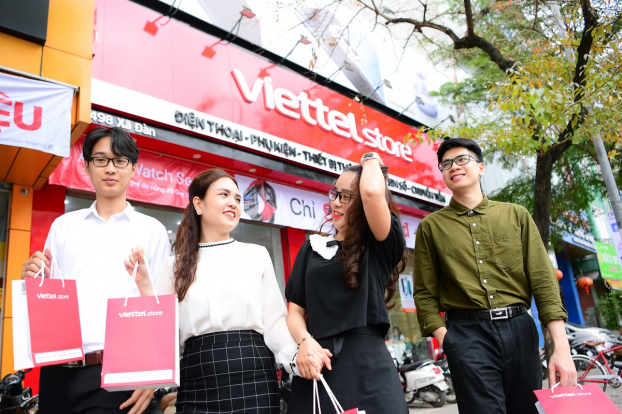 Viettel Store nói gì trước việc thay đổi đồng loạt banner 'lạ' trên website? 1