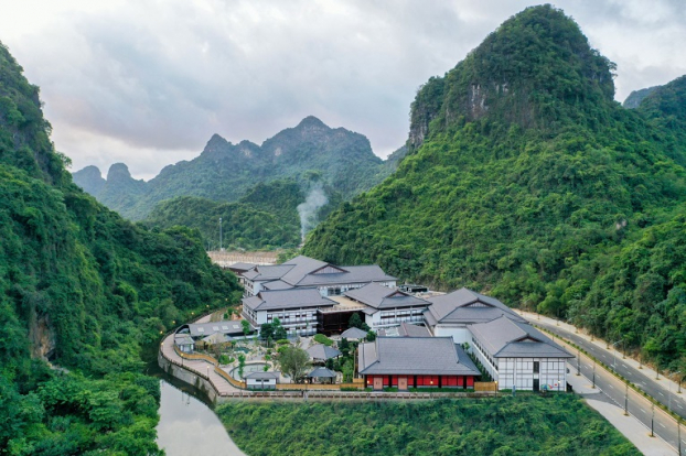   Toàn cảnh khu nghỉ dưỡng Yoko Onsen Quang Hanh (Cẩm Phả, Quảng Ninh)  