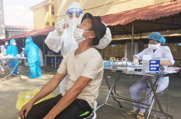   TP.HCM lần đầu ghi nhận số ca mắc kỷ lục.  