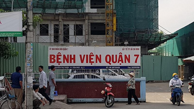   Một người ở TP.HCM bị sốt, đi viện khám bệnh phát hiện dương tính COVID-19. Ảnh minh họa  