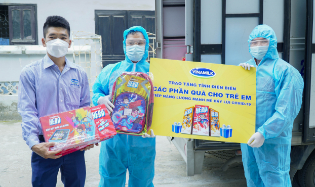 Vinamilk & Quỹ Vươn cao Việt Nam trao 8.400 hộp sữa, quà cho trẻ em Điện Biên bị cách ly 0