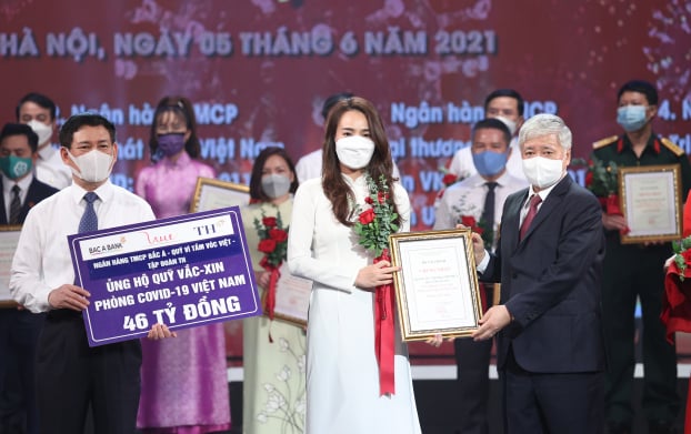   Tập đoàn TH, Ngân hàng TMCP Bắc Á thông qua Quỹ Vì Tầm Vóc Việt ủng hộ 46 tỷ đồng tới Quỹ Vắc-xin phòng chống Covid-19.    