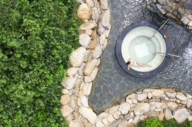   Khu tắm công cộng tại Yoko Onsen Quang Hanh  