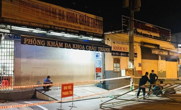   Lực lượng chức năng phong tỏa phòng khám nơi bệnh nhân làm việc. Ảnh minh họa  