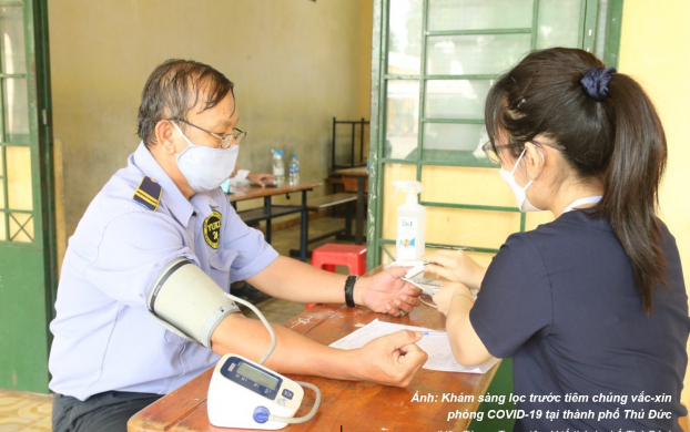   TP.HCM đang triển khai tiêm vắc-xin trên diện rộng để phòng chống dịch bệnh lây lan. Ảnh minh họa  