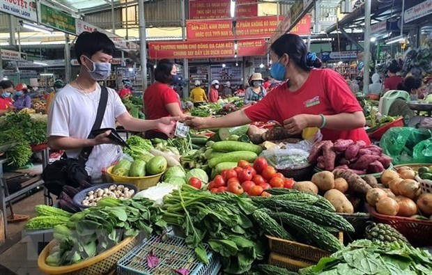   TP.HCM mở bán lại thực phẩm thiết yếu tại các chợ truyền thống. Ảnh minh họa  