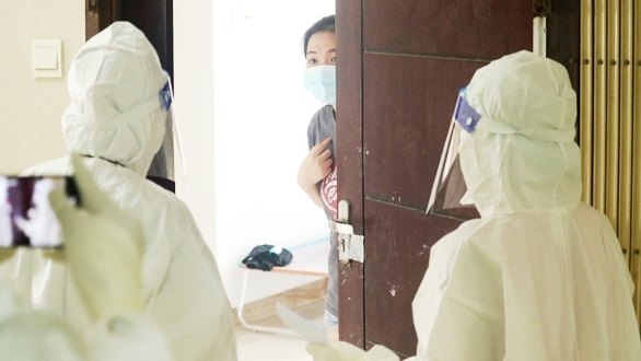 F0 tuyệt đối không tiếp xúc với vật nuôi vì có bằng chứng lây sang động vật 0