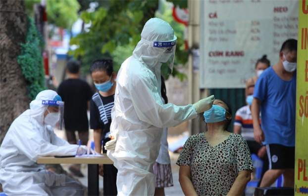   Trong 1 ngày Hà Nội có gần 600 người ho, sốt, khó thở.  