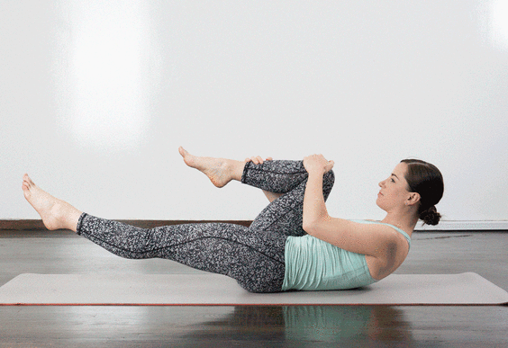 5 bài tập pilates giúp bạn săn chắc cơ bụng, giảm mỡ toàn thân ngay tại nhà 4