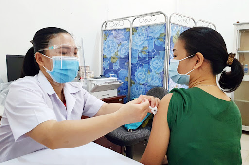   Hà Nội đã đạt tiến độ 82,6% trên tổng số vắc xin được cấp. Ảnh minh họa  