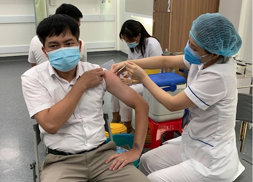   Hà Nội đã tiêm được hơn 5,2 triệu mũi vắc xin, đạt 89,4% tiến độ. Ảnh minh họa  