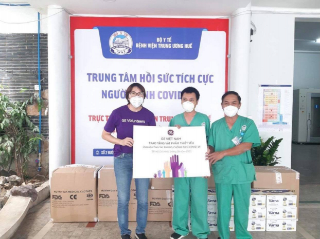 GE Việt Nam tặng 3.000 bộ đồ bảo hộ cho lực lượng tuyến đầu chống dịch 1