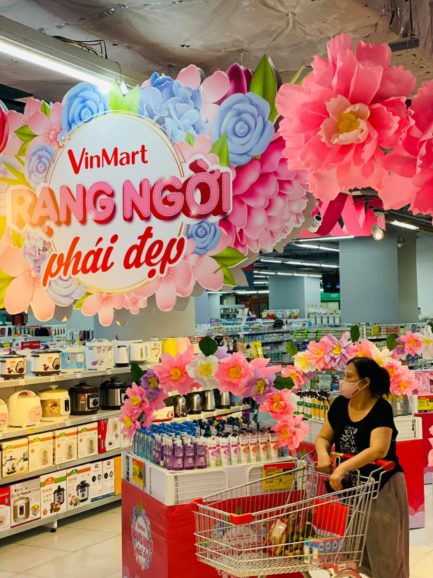 20/10, VinMart/VinMart+ giúp cánh mày râu chọn quà tặng người thương yêu 1