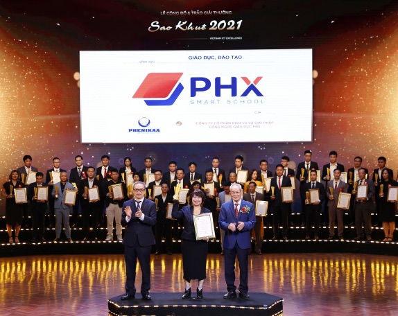   PHX Smart School đạt giải thưởng Sao Khuê 2021  
