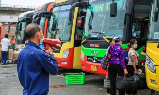   Hà Nội yêu cầu các nhà xe chạy chuyến cố định lưu lại danh sách hành khách đi xe tối thiểu 21 ngày kể từ ngày kết thúc chuyến đi. Ảnh minh họa  