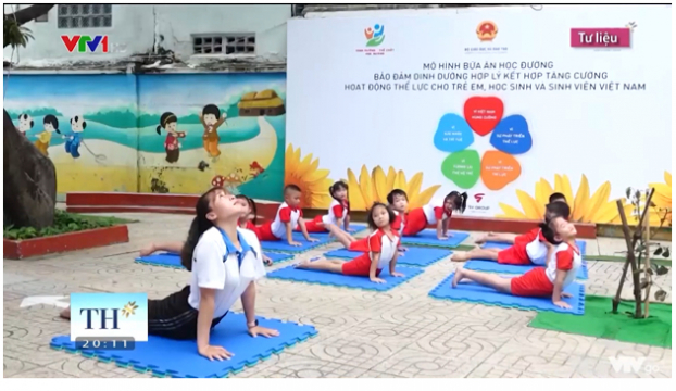   Trẻ được tăng cường hoạt động thể chất tại các trường thực hiện Mô hình điểm. (Ảnh chụp từ màn hình chương trình Vì tầm vóc Việt).  