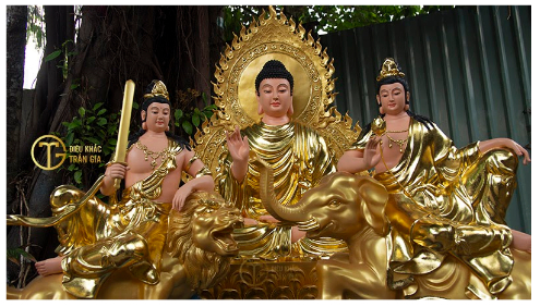 Tượng Thất Phật Dược Sư Lưu Ly do Điêu khắc Trần Gia tôn tạo.