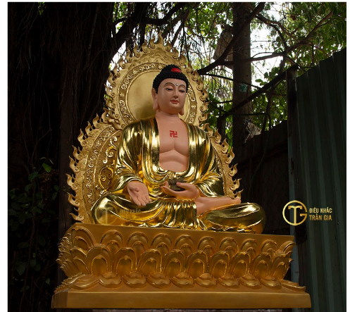 Điêu khắc Trần Gia chuyên nhận tôn tạo những pho Tượng Phật trang nghiêm, thể hiện được sự hảo tướng, thần thái của Chư Phật.
