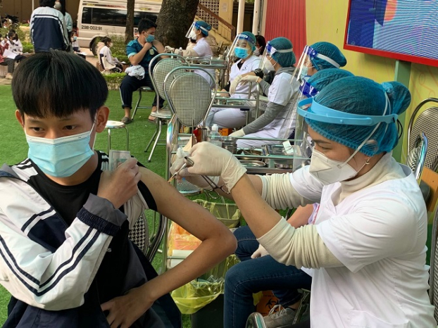   Đã có 86,9% trẻ từ 12-17 tuổi ở Hà Nội được tiêm vắc-xin phòng COVID-19. Ảnh minh họa  