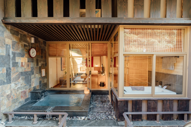   Khu private onsen tại Yoko Onsen Quang Hanh cung cấp dịch vụ tắm khoáng riêng tư sang trọng  