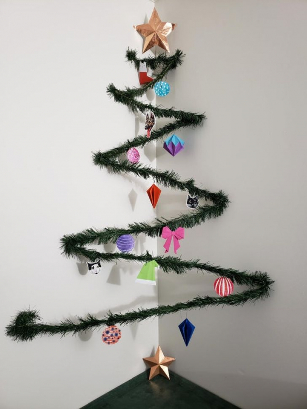 15 ý tưởng tự làm cây thông Giáng sinh từ những vật liệu rẻ tiền, có sẵn trong nhà 11