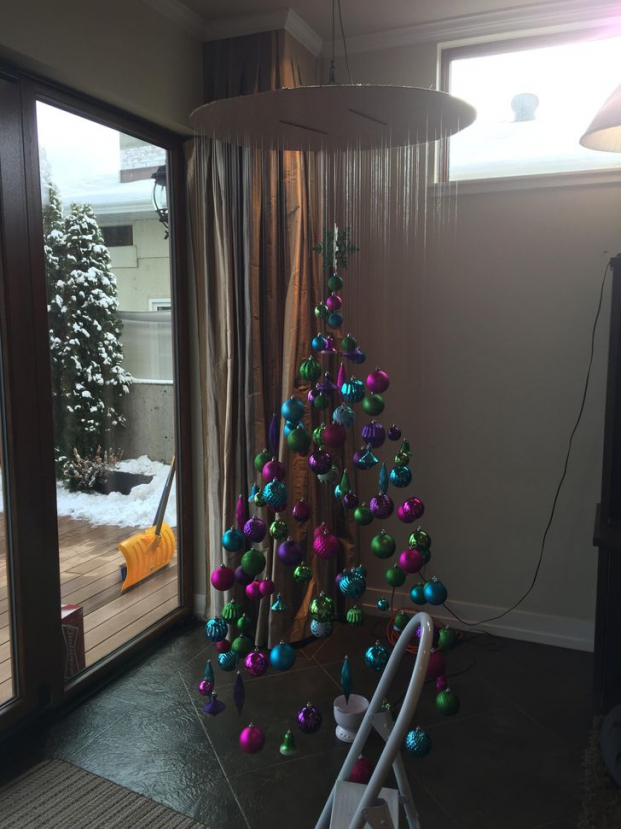 15 ý tưởng tự làm cây thông Giáng sinh từ những vật liệu rẻ tiền, có sẵn trong nhà 16