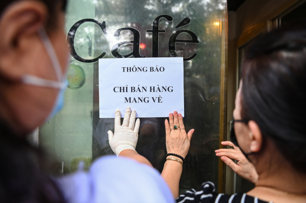   Thêm 2 quận ở Hà Nội chỉ cho bán hàng ăn uống mang về.  
