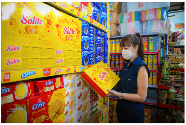   Tất cả sản phẩm Tết của Mondelez Kinh Đô hiện đã có mặt tại các kênh mua sắm trực tuyến và hệ thống siêu thị, cửa hàng trên toàn quốc.  
