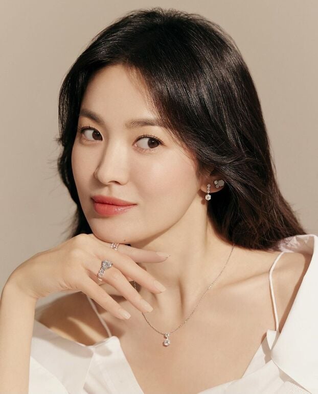 6 bí quyết giữ gìn nhan sắc và vóc dáng của 'nữ hoàng không tuổi' Song Hye Kyo 3