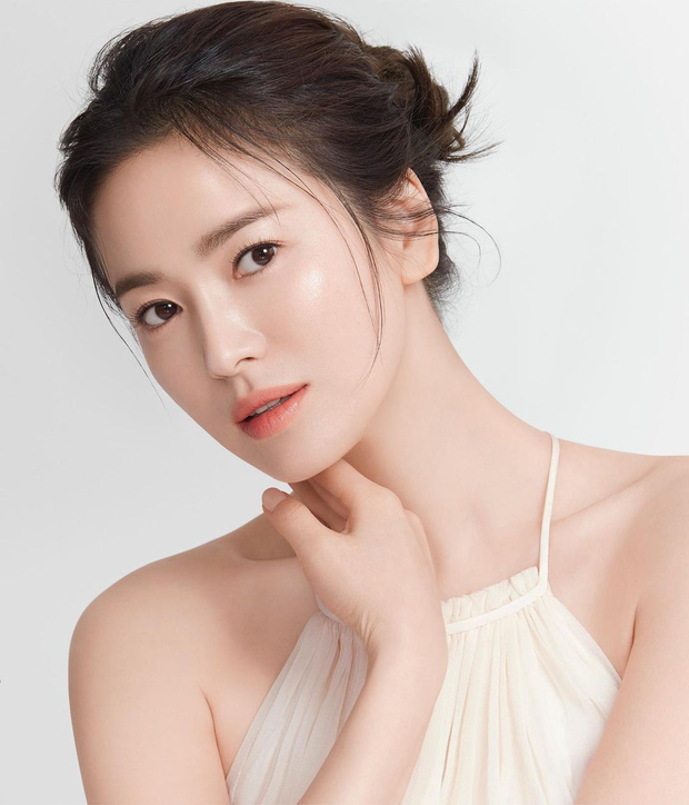 6 bí quyết giữ gìn nhan sắc và vóc dáng của 'nữ hoàng không tuổi' Song Hye Kyo 0
