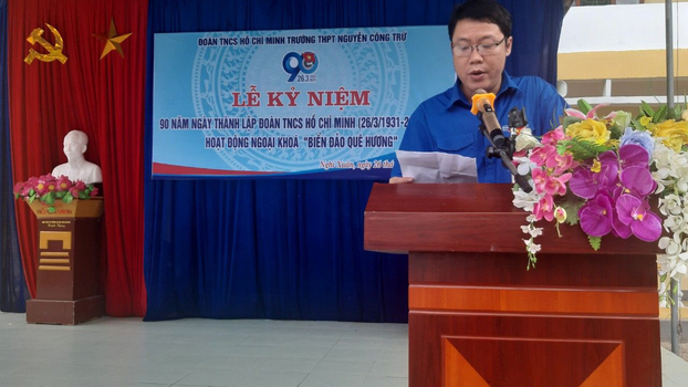   Ảnh: Trường THPT Nguyễn Công Trứ tổ chức 90 năm Ngày thành lập Đoàn TNCS Hồ Chí Minh  