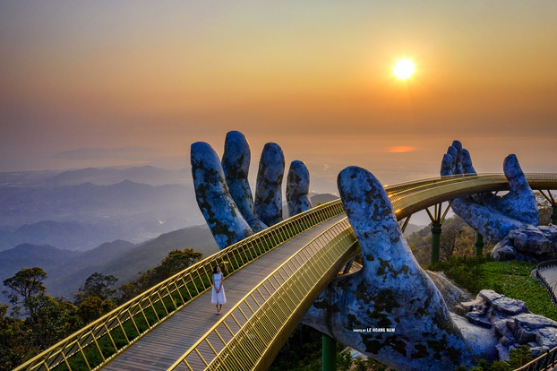   Cầu Vàng tại Sun World Ba Na Hills  