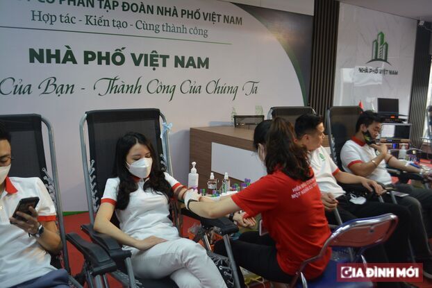 8.000 nhân viên và đối tác của Tập đoàn Nhà phố Việt Nam hưởng ứng hiến máu tình nguyện 7