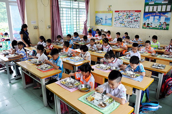 Học sinh từ lớp 1 đến lớp 6 ở Hà Nội đi học: Lịch học, điều kiện bán trú như thế nào? 0
