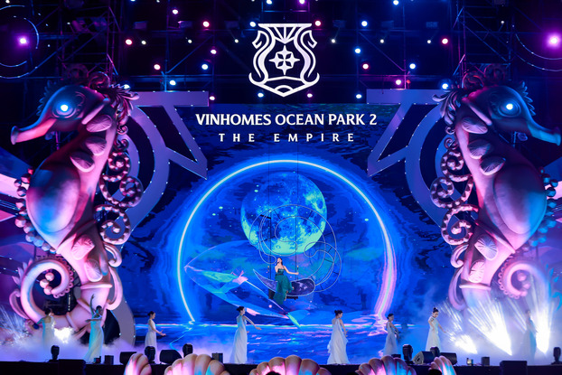 Mãn nhãn với màn ra mắt rực rỡ của Tổ hợp biển tạo sóng tại Vinhomes Ocean Park 2 – The Empire 9