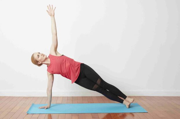 6 bài tập yoga 10 phút giúp giảm mỡ, lên múi bụng số 11 ngay tại nhà, hiệu quả không kém đi gym 3