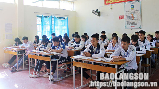 Đề thi vào lớp 10 môn Tiếng Anh tỉnh Lạng Sơn 2022 0