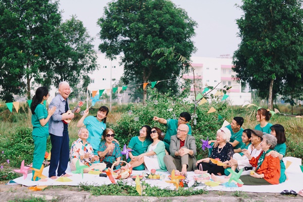 Phó Giáo sư 'cải tiến chữ quốc ngữ' Bùi Hiền: 88 tuổi, 5 người con vẫn lựa chọn sống ở Viện Dưỡng lão 3