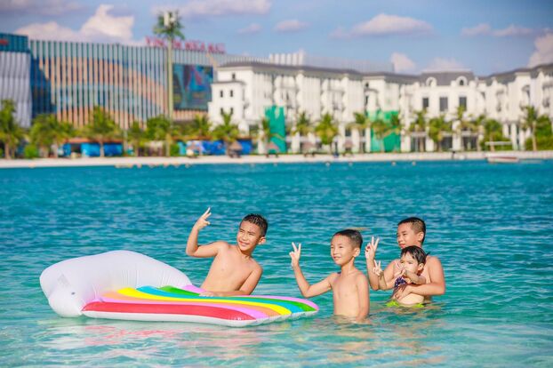 Giới trẻ đổ bộ “Quận Ocean” tham dự lễ hội Biển 5