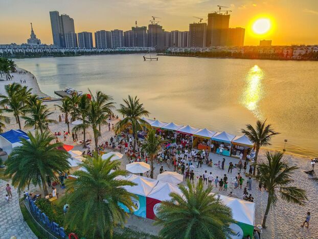 Giới trẻ đổ bộ “Quận Ocean” tham dự lễ hội Biển 6