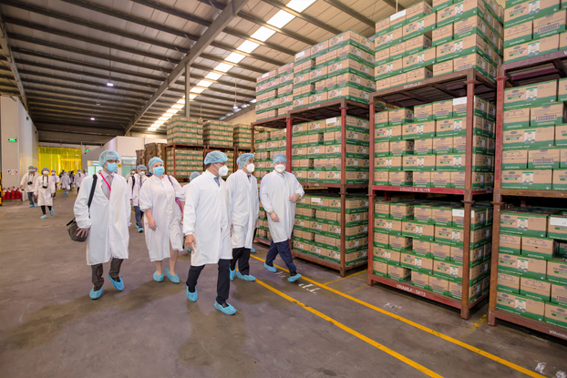 Tân Đại sứ Hoa Kỳ tại Việt Nam thăm nhà máy sữa Vinamilk tại Cần Thơ 2
