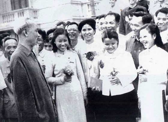 Tư tưởng Hồ Chí Minh về vai trò của phụ nữ và giải phóng phụ nữ 2