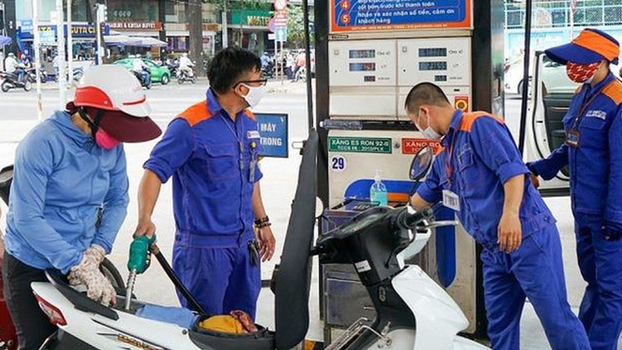 Giá xăng dầu giảm cực sâu vào ngày 11/7, mức giảm có thể đến 3.000 đồng 0